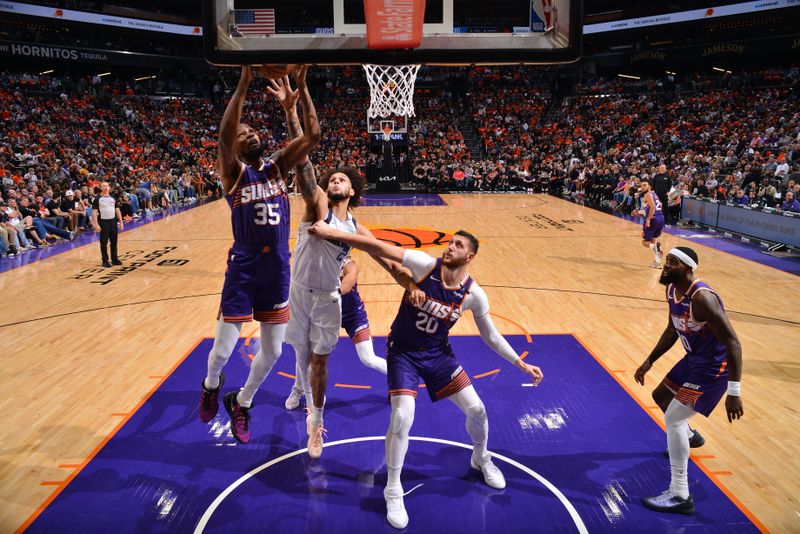 PHOENIX, AZ - OCTOBER 26: Kevin Durant #35 of the Phoenix Suns shoots the ball during the game against the Dallas Mavericks on October 26, 2024 at Footprint Center in Phoenix, Arizona. NOTE TO USER: User expressly acknowledges and agrees that, by downloading and or using this photograph, user is consenting to the terms and conditions of the Getty Images License Agreement. Mandatory Copyright Notice: Copyright 2024 NBAE (Photo by Barry Gossage/NBAE via Getty Images)