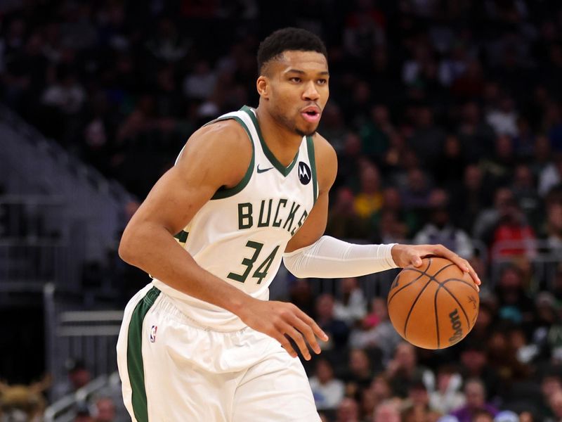 MILWAUKEE, WISCONSIN - NOVEMBER 13: Giannis Antetokounmpo #34 of the Milwaukee Bucks handles the ball during a game against the Chicago Bulls at Fiserv Forum on November 13, 2023 in Milwaukee, Wisconsin. NOTE TO USER: User expressly acknowledges and agrees that, by downloading and or using this photograph, User is consenting to the terms and conditions of the Getty Images License Agreement. (Photo by Stacy Revere/Getty Images)