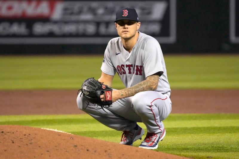 May 28, 2023; Phoenix, Arizona, USA; Boston Red Sox starting pitcher Tanner Houck (89) gets ready to pitch against the Arizona Diamondbacks in the first inning at Chase Field. Mandatory Credit: Rick Scuteri-USA TODAY Sports