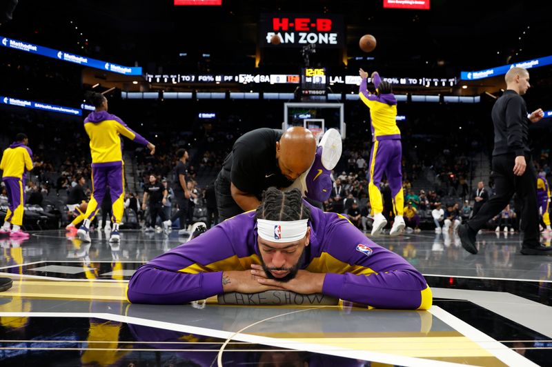 SAN ANTONIO, TX - NOVEMBER 15:  Anthony Davis #3 of the Los Angeles Lakers loosens up before the start of the Emirates NBA Cup game against the San Antonio Spurs at the Frost Bank Center on November 15, 2024 in San Antonio, Texas. NOTE TO USER: User expressly acknowledges and agrees that, by downloading and or using this photograph, User is consenting to terms and conditions of the Getty Images License Agreement. (Photo by Ronald Cortes/Getty Images)