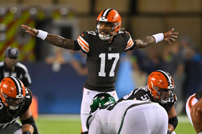 Cleveland Browns quarterback Dorian Thompson-Robinson (17) calls signals during the second half of the team's Hall of Fame NFL football preseason game against the New York Jets, Thursday, Aug. 3, 2023, in Canton, Ohio. (AP Photo/David Richard)