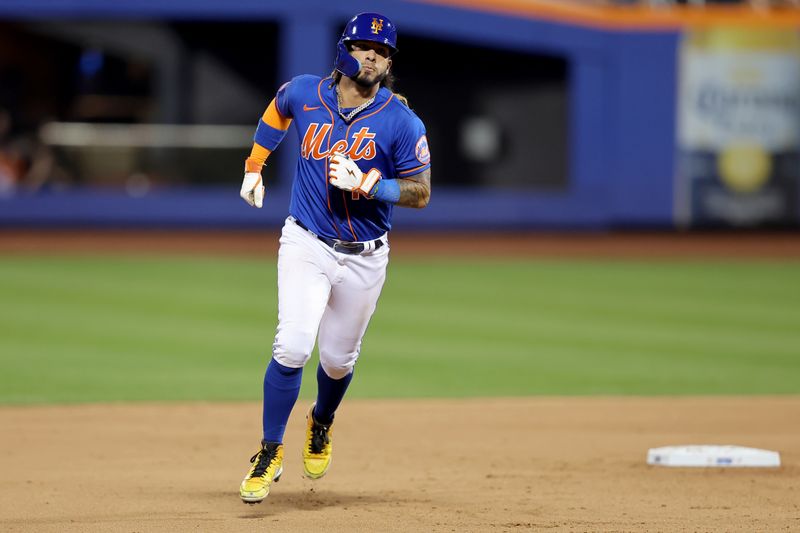 Aug 14, 2023; New York City, New York, USA; New York Mets second baseman Jonathan Arauz (19) rounds the bases after hitting a two run home run against the Pittsburgh Pirates during the fourth inning at Citi Field. Mandatory Credit: Brad Penner-USA TODAY Sports