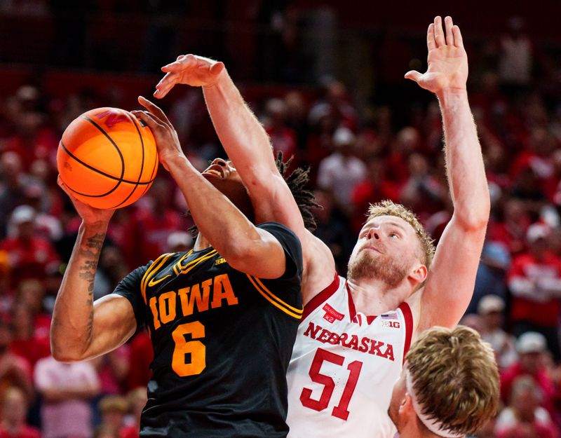 Nebraska Cornhuskers vs Iowa Hawkeyes: Quentin Rhymes and Big Red eye edge in Houston