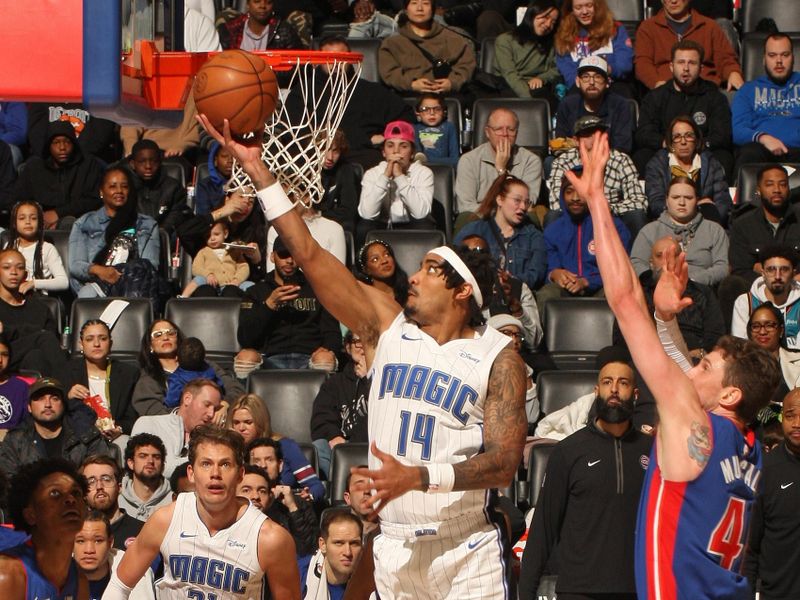 DETROIT, MI - FEBRUARY 4: Gary Harris #14 of the Orlando Magic drives to the basket during the game against the Detroit Pistons on February 4, 2024 at Little Caesars Arena in Detroit, Michigan. NOTE TO USER: User expressly acknowledges and agrees that, by downloading and/or using this photograph, User is consenting to the terms and conditions of the Getty Images License Agreement. Mandatory Copyright Notice: Copyright 2024 NBAE (Photo by Brian Sevald/NBAE via Getty Images)