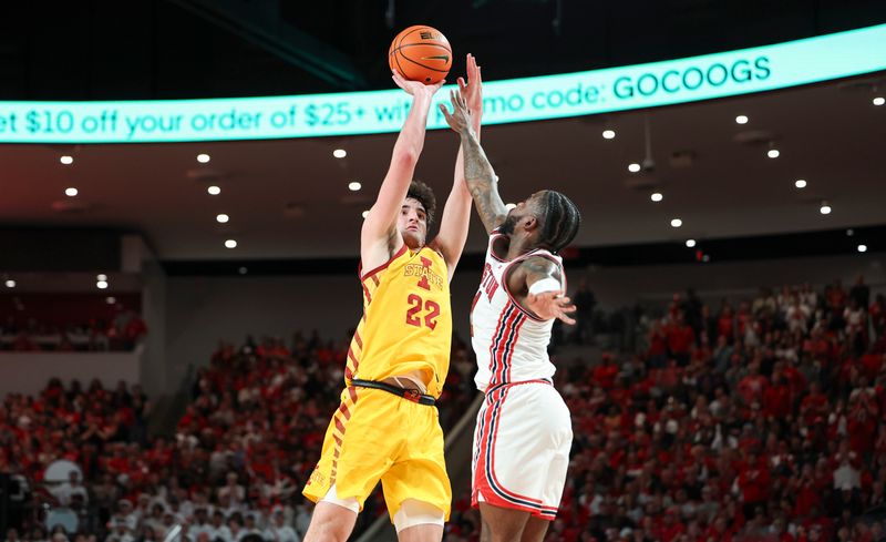Houston Cougars Prepare to Face Iowa State Cyclones: Ja'Vier Francis Shines in Previous Games