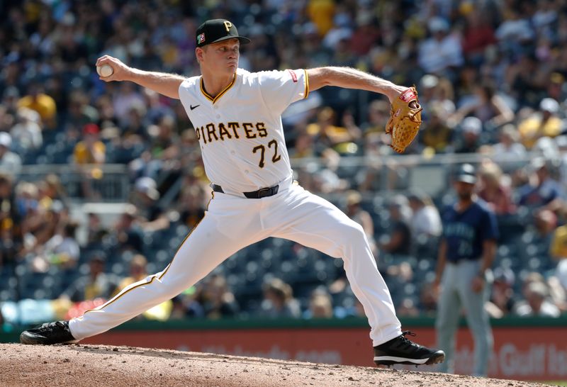 Aug 18, 2024; Pittsburgh, Pennsylvania, USA;  Pittsburgh Pirates relief pitcher Ryder Ryan (72) pitches against the Seattle Mariners during the fifth inning at PNC Park. Mandatory Credit: Charles LeClaire-USA TODAY Sports