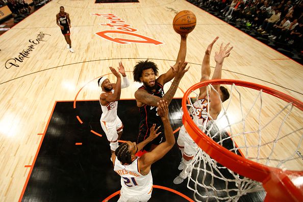 DETROIT, MI - NOVEMBER 5: Marvin Bagley III #35 of the Detroit Pistons drives to the basket during the game against the Phoenix Suns on November 5, 2023 at Little Caesars Arena in Detroit, Michigan. NOTE TO USER: User expressly acknowledges and agrees that, by downloading and/or using this photograph, User is consenting to the terms and conditions of the Getty Images License Agreement. Mandatory Copyright Notice: Copyright 2023 NBAE (Photo by Brian Sevald/NBAE via Getty Images)