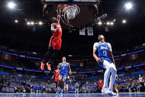 ORLANDO, FL - OCTOBER 25: Jeenathan Williams #19 of the Houston Rockets shoots the ball during the game  on October 25, 2023 at Amway Center in Orlando, Florida. NOTE TO USER: User expressly acknowledges and agrees that, by downloading and or using this photograph, User is consenting to the terms and conditions of the Getty Images License Agreement. Mandatory Copyright Notice: Copyright 2023 NBAE (Photo by Gary Bassing/NBAE via Getty Images)