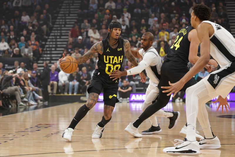 SALT LAKE CITY, UT - OCTOBER 31:  Jordan Clarkson #00 of the Utah Jazz dribbles the ball during the game on October 31, 2024 at Delta Center in Salt Lake City, Utah. NOTE TO USER: User expressly acknowledges and agrees that, by downloading and or using this Photograph, User is consenting to the terms and conditions of the Getty Images License Agreement. Mandatory Copyright Notice: Copyright 2024 NBAE (Photo by Chris Nicoll/NBAE via Getty Images)