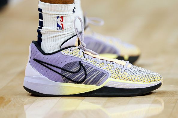 MINNEAPOLIS, MINNESOTA - NOVEMBER 01: A view of the Nike sneakers worn by Jalen Pickett #24 of the Denver Nuggets against the Minnesota Timberwolves in the fourth quarter at Target Center on November 01, 2023 in Minneapolis, Minnesota. The Timberwolves defeated the Nuggets 110-89. NOTE TO USER: User expressly acknowledges and agrees that, by downloading and or using this photograph, User is consenting to the terms and conditions of the Getty Images License Agreement. (Photo by David Berding/Getty Images)