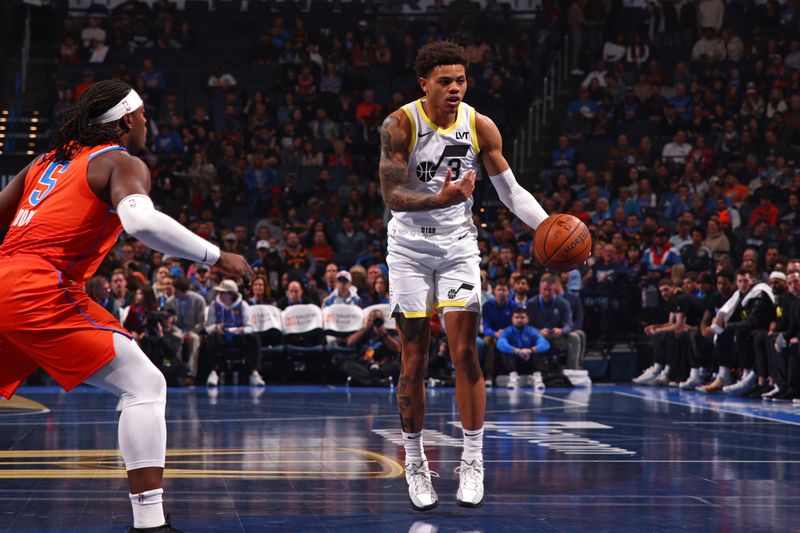 OKLAHOMA CITY, OK - DECEMBER 3: Keyonte George #3 of the Utah Jazz handles the ball during the game against the Oklahoma City Thunder during the Emirates NBA Cup game on on December 3, 2024 at Paycom Center in Oklahoma City, Oklahoma. NOTE TO USER: User expressly acknowledges and agrees that, by downloading and or using this photograph, User is consenting to the terms and conditions of the Getty Images License Agreement. Mandatory Copyright Notice: Copyright 2024 NBAE (Photo by Zach Beeker/NBAE via Getty Images)