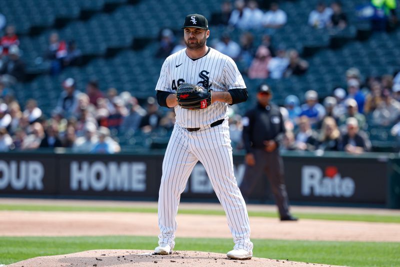 May 24, 2025; Chicago, Illinois, USA; Chicago White Sox starting pitcher Bryse Wilson (46) delivers a pitch against the Texas Rangers during the first inning at Rate Field. Mandatory Credit: Kamil Krzaczynski-Imagn Images