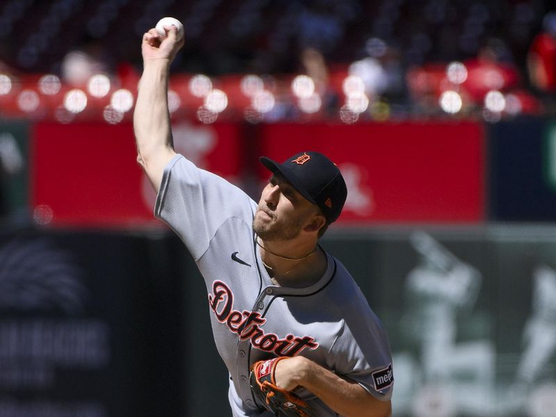 May 21, 2025; St. Louis, Missouri, USA;  Detroit Tigers relief pitcher Beau Brieske (4) pitches against the St. Louis Cardinals during the ninth inning at Busch Stadium. Mandatory Credit: Jeff Curry-Imagn Images