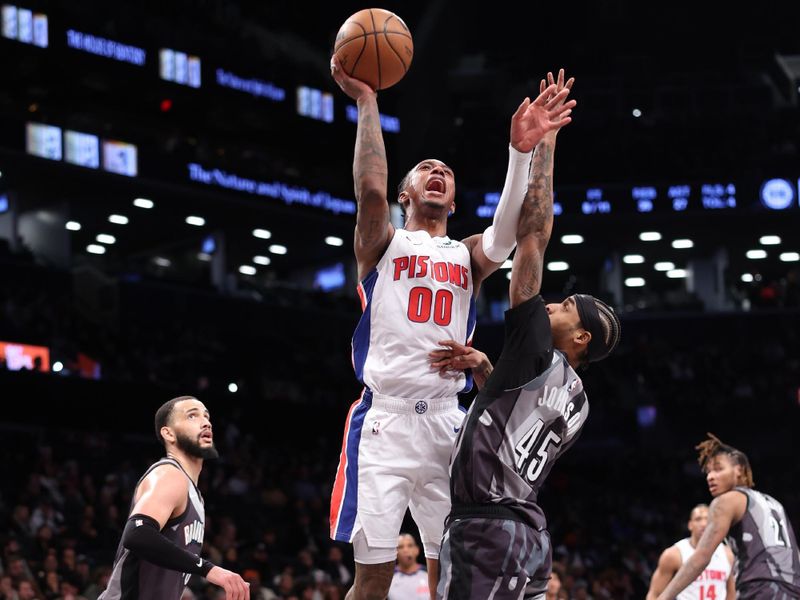 BROOKLYN, NY - JANUARY 8: Ron Holland II #00 of the Detroit Pistons drives to the basket during the game against the Brooklyn Nets on January 8, 2025 at Barclays Center in Brooklyn, New York. NOTE TO USER: User expressly acknowledges and agrees that, by downloading and or using this Photograph, user is consenting to the terms and conditions of the Getty Images License Agreement. Mandatory Copyright Notice: Copyright 2025 NBAE (Photo by Brandon Todd/NBAE via Getty Images)