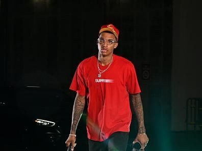 HOUSTON, TX - DECEMBER 22:   Jabari Smith Jr. #10 of the Houston Rockets arrives to the arena before the game against the Dallas Mavericks on December 22, 2023 at the Toyota Center in Houston, Texas. NOTE TO USER: User expressly acknowledges and agrees that, by downloading and or using this photograph, User is consenting to the terms and conditions of the Getty Images License Agreement. Mandatory Copyright Notice: Copyright 2023 NBAE (Photo by Logan Riely/NBAE via Getty Images)