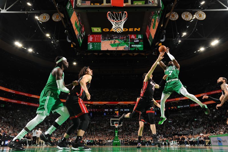 BOSTON, MA - APRIL 24: Jaylen Brown #7 of the Boston Celtics goes to the basket during the game against the Miami Heat during Round 1 Game 2 of the 2024 NBA Playoffs on April 24, 2024 at the TD Garden in Boston, Massachusetts. NOTE TO USER: User expressly acknowledges and agrees that, by downloading and or using this photograph, User is consenting to the terms and conditions of the Getty Images License Agreement. Mandatory Copyright Notice: Copyright 2024 NBAE  (Photo by Brian Babineau/NBAE via Getty Images)