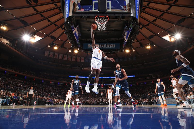 NEW YORK, NY - OCTOBER 13: OG Anunoby #8 of the New York Knicks shoots the ball during the game on October 13, 2024 at Madison Square Garden in New York City, New York.  NOTE TO USER: User expressly acknowledges and agrees that, by downloading and or using this photograph, User is consenting to the terms and conditions of the Getty Images License Agreement. Mandatory Copyright Notice: Copyright 2024 NBAE  (Photo by David L. Nemec/NBAE via Getty Images)