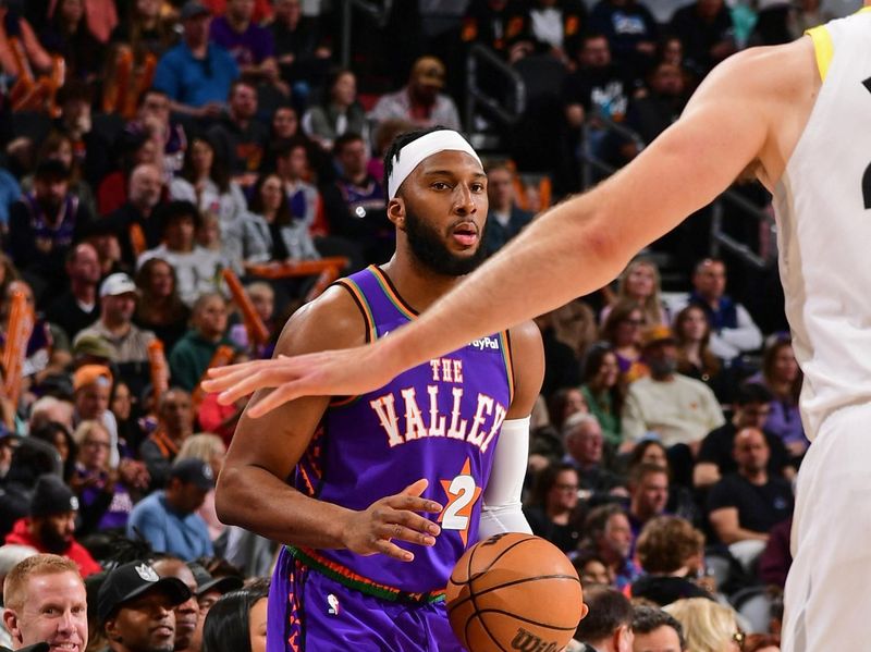 PHOENIX, AZ - JANUARY 11: Josh Okogie #2 of the Phoenix Suns handles the ball during the game against the Utah Jazz on January 11, 2025 at Footprint Center in Phoenix, Arizona. NOTE TO USER: User expressly acknowledges and agrees that, by downloading and or using this photograph, user is consenting to the terms and conditions of the Getty Images License Agreement. Mandatory Copyright Notice: Copyright 2025 NBAE (Photo by Kate Frese/NBAE via Getty Images)