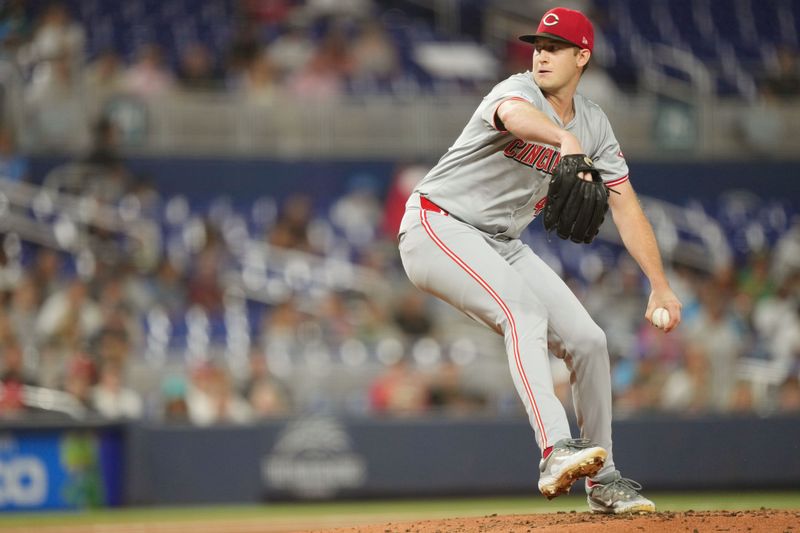 Aug 6, 2024; Miami, Florida, USA;  Cincinnati Reds starting pitcher Nick Lodolo (40) pitches against the Miami Marlins in the first inning at loanDepot Park. Mandatory Credit: Jim Rassol-USA TODAY Sports