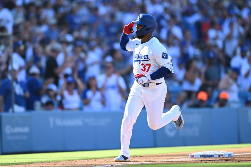 Jul 21, 2024; Los Angeles, California, USA; X during the X inning at Dodger Stadium. Mandatory Credit: Jonathan Hui-USA TODAY Sports