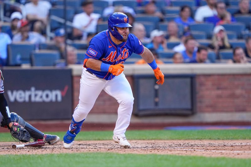 Sep 14, 2023; New York City, New York, USA; New York Mets right Fielder DJ Steward (29) hits an RBI single against the Arizona Diamondbacks during the fifth inning at Citi Field. Mandatory Credit: Gregory Fisher-USA TODAY Sports