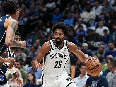 DALLAS, TX - OCTOBER 27: Spencer Dinwiddie #26 of the Brooklyn Nets dribbles the ball during the game against the Dallas Mavericks on October 27, 2023 at the American Airlines Center in Dallas, Texas. NOTE TO USER: User expressly acknowledges and agrees that, by downloading and or using this photograph, User is consenting to the terms and conditions of the Getty Images License Agreement. Mandatory Copyright Notice: Copyright 2023 NBAE (Photo by Glenn James/NBAE via Getty Images)