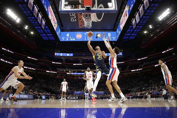 DETROIT, MI - DECEMBER 11: Myles Turner #33 of the Indiana Pacers shoots the ball during the game against the Detroit Pistons on December 11, 2023 at Little Caesars Arena in Detroit, Michigan. NOTE TO USER: User expressly acknowledges and agrees that, by downloading and/or using this photograph, User is consenting to the terms and conditions of the Getty Images License Agreement. Mandatory Copyright Notice: Copyright 2023 NBAE (Photo by Brian Sevald/NBAE via Getty Images)