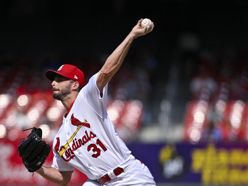 Sep 21, 2023; St. Louis, Missouri, USA;  St. Louis Cardinals relief pitcher Andrew Suarez (31) pitches against the Milwaukee Brewers during the seventh inning at Busch Stadium. Mandatory Credit: Jeff Curry-USA TODAY Sports