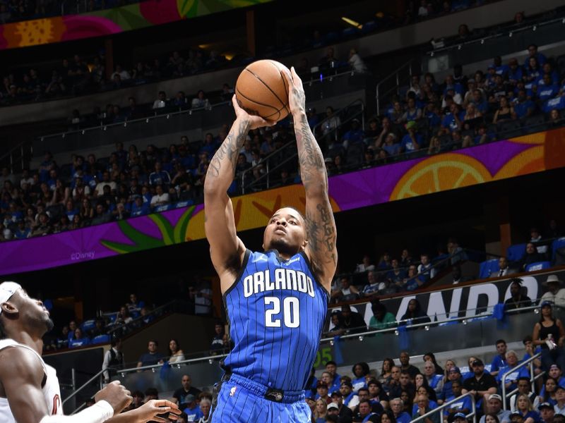 ORLANDO, FL - APRIL 27: Markelle Fultz #20 of the Orlando Magic shoots the ball during the game against the Cleveland Cavaliers during Round 1 Game 4 of the 2024 NBA Playoffs on April 27, 2024 at the Kia Center in Orlando, Florida. NOTE TO USER: User expressly acknowledges and agrees that, by downloading and or using this photograph, User is consenting to the terms and conditions of the Getty Images License Agreement. Mandatory Copyright Notice: Copyright 2024 NBAE (Photo by Fernando Medina/NBAE via Getty Images)