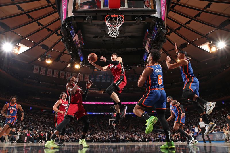 NEW YORK, NY - JANUARY 27: Tyler Herro #14 of the Miami Heat drives to the basket during the game against the New York Knicks on January 27, 2024 at Madison Square Garden in New York City, New York.  NOTE TO USER: User expressly acknowledges and agrees that, by downloading and or using this photograph, User is consenting to the terms and conditions of the Getty Images License Agreement. Mandatory Copyright Notice: Copyright 2024 NBAE  (Photo by Nathaniel S. Butler/NBAE via Getty Images)