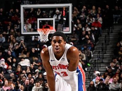 BROOKLYN, NY - DECEMBER 23: Jaden Ivey #23 of the Detroit Pistons looks on during the game against the Brooklyn Nets on December 23, 2023 at Barclays Center in Brooklyn, New York. NOTE TO USER: User expressly acknowledges and agrees that, by downloading and or using this Photograph, user is consenting to the terms and conditions of the Getty Images License Agreement. Mandatory Copyright Notice: Copyright 2023 NBAE (Photo by David Dow/NBAE via Getty Images)