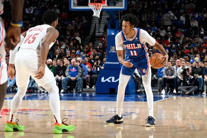 PHILADELPHIA, PA - NOVEMBER 13: Jeff Dowtin Jr. #11 of the Philadelphia 76ers dribbles the ball during the game against the Cleveland Cavaliers on November 13, 2024 at the Wells Fargo Center in Philadelphia, Pennsylvania NOTE TO USER: User expressly acknowledges and agrees that, by downloading and/or using this Photograph, user is consenting to the terms and conditions of the Getty Images License Agreement. Mandatory Copyright Notice: Copyright 2024 NBAE (Photo by David Dowt/NBAE via Getty Images)