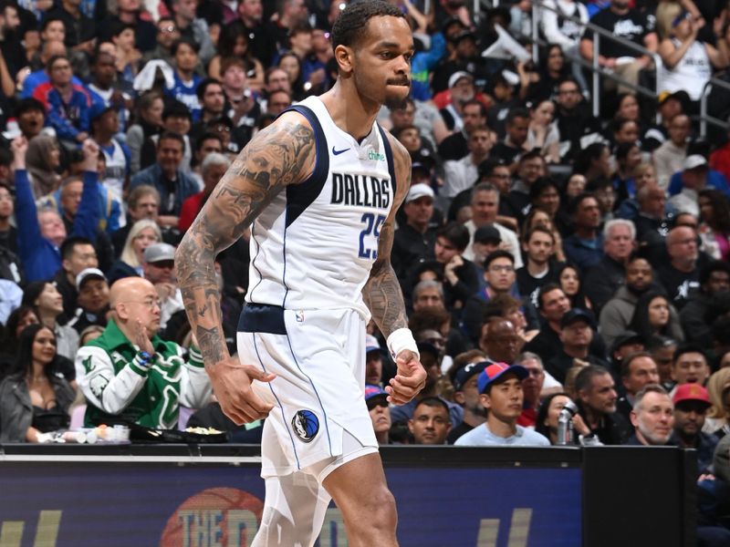 LOS ANGELES, CA - APRIL 23: PJ Washington #25 of the Dallas Mavericks reacts to a play during the game against the LA Clippers during Round 1 Game 2 of the 2024 NBA Playoffs on April 23, 2024 at Crypto.Com Arena in Los Angeles, California. NOTE TO USER: User expressly acknowledges and agrees that, by downloading and/or using this Photograph, user is consenting to the terms and conditions of the Getty Images License Agreement. Mandatory Copyright Notice: Copyright 2024 NBAE (Photo by Andrew D. Bernstein/NBAE via Getty Images)