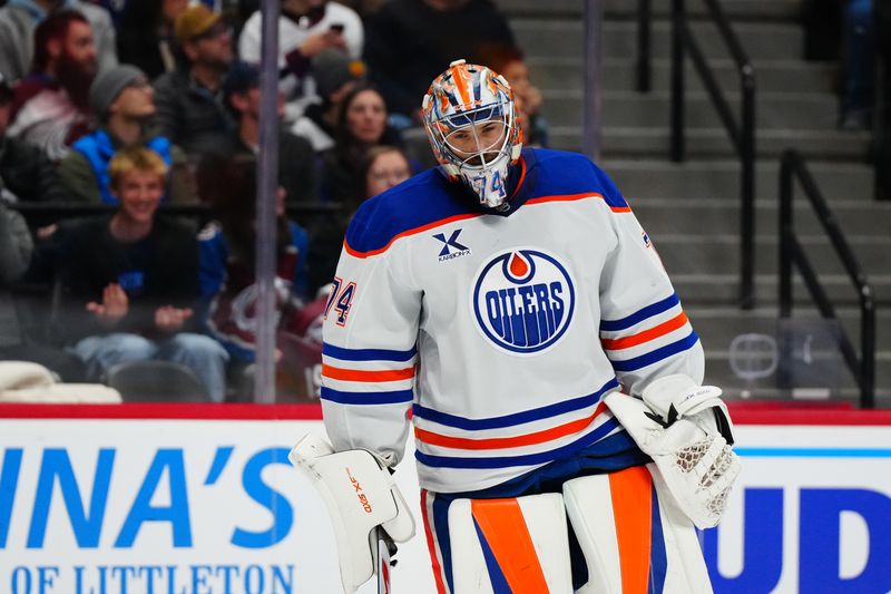 Nov 30, 2024; Denver, Colorado, USA; Edmonton Oilers goaltender Stuart Skinner (74) during the second period against the Colorado Avalanche at Ball Arena. Mandatory Credit: Ron Chenoy-Imagn Images