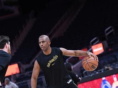 SAN FRANCISCO, CA - DECEMBER 22: Chris Paul #3 of the Golden State Warriors warms up before the game against the Washington Wizards on December 22, 2023 at Chase Center in San Francisco, California. NOTE TO USER: User expressly acknowledges and agrees that, by downloading and or using this photograph, user is consenting to the terms and conditions of Getty Images License Agreement. Mandatory Copyright Notice: Copyright 2023 NBAE (Photo by Noah Graham/NBAE via Getty Images)