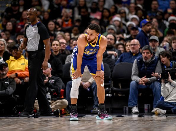 DENVER, CO - DECEMBER 25: Stephen Curry (30) of the Golden State Warriors struggles on the offensive end against the Denver Nuggets during the second quarter at Ball Arena in Denver on Monday, December 25, 2023. (Photo by AAron Ontiveroz/The Denver Post)