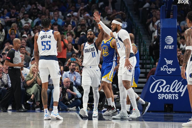 Golden State Warriors Narrowly Edged Out by Dallas Mavericks at American Airlines Center