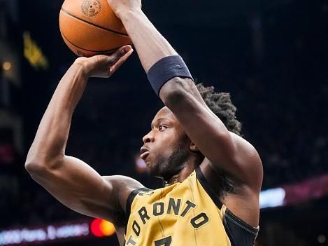 TORONTO, ON - NOVEMBER 24: OG Anunoby #3 of Toronto Raptors shoots against the Chicago Bulls during the first half of their NBA In-Season Tournament game at the Scotiabank Arena on November 24, 2023 in Toronto, Ontario, Canada. NOTE TO USER: User expressly acknowledges and agrees that, by downloading and/or using this Photograph, user is consenting to the terms and conditions of the Getty Images License Agreement. (Photo by Mark Blinch/Getty Images)