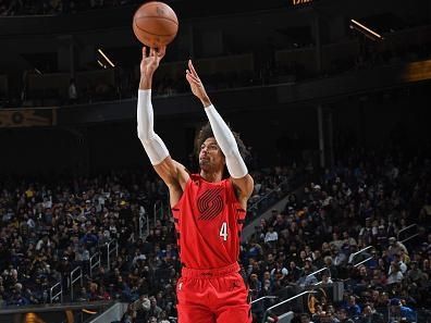 SAN FRANCISCO, CA - DECEMBER 23: Matisse Thybulle #4 of the Portland Trail Blazers shoots a three point basket during the game against the Golden State Warriors on December 23, 2023 at Chase Center in San Francisco, California. NOTE TO USER: User expressly acknowledges and agrees that, by downloading and or using this photograph, user is consenting to the terms and conditions of Getty Images License Agreement. Mandatory Copyright Notice: Copyright 2023 NBAE (Photo by Noah Graham/NBAE via Getty Images)