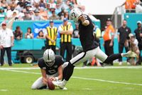 Miami Dolphins Dominate Raiders with Strategic Plays and Key Touchdowns