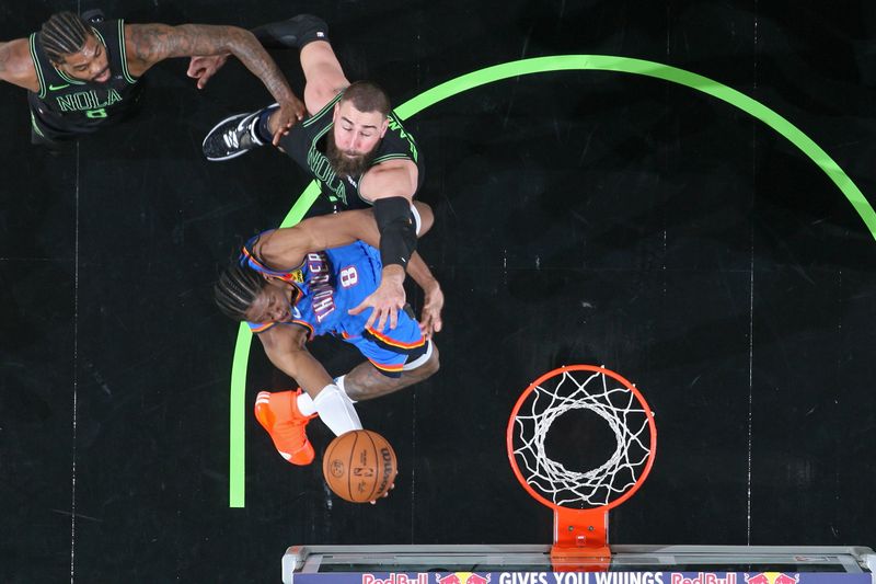 NEW ORLEANS, LA - JANUARY 26: Jalen Williams #8 of the Oklahoma City Thunder drives to the basket during the game against the New Orleans Pelicans on January 26, 2024 at the Smoothie King Center in New Orleans, Louisiana. NOTE TO USER: User expressly acknowledges and agrees that, by downloading and or using this Photograph, user is consenting to the terms and conditions of the Getty Images License Agreement. Mandatory Copyright Notice: Copyright 2024 NBAE (Photo by Layne Murdoch Jr./NBAE via Getty Images)