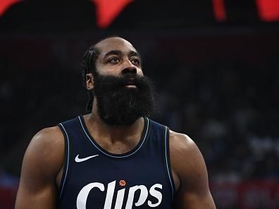 LOS ANGELES, CA - NOVEMBER 24: James Harden #1 of the LA Clippers prepares to shoot a free throw during the game against the New Orleans Pelicans during the In-Season Tournament on November 24, 2023 at Crypto.Com Arena in Los Angeles, California. NOTE TO USER: User expressly acknowledges and agrees that, by downloading and/or using this Photograph, user is consenting to the terms and conditions of the Getty Images License Agreement. Mandatory Copyright Notice: Copyright 2023 NBAE (Photo by Tyler Ross/NBAE via Getty Images)