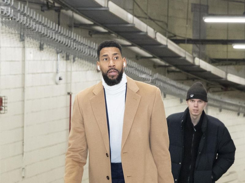 NEW YORK, NY - JANUARY 20: Garrett Temple #14 of the Toronto Raptors arrives to the arena before the game against the New York Knicks on January 20, 2024 at Madison Square Garden in New York City, New York.  NOTE TO USER: User expressly acknowledges and agrees that, by downloading and or using this photograph, User is consenting to the terms and conditions of the Getty Images License Agreement. Mandatory Copyright Notice: Copyright 2024 NBAE  (Photo by David L. Nemec/NBAE via Getty Images)