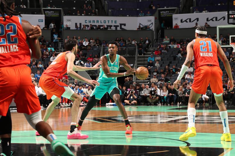 CHARLOTTE, NC - APRIL 7: Brandon Miller #24 of the Charlotte Hornets looks to pass the ball during the game against the Oklahoma City Thunder on April 7, 2024 at Spectrum Center in Charlotte, North Carolina. NOTE TO USER: User expressly acknowledges and agrees that, by downloading and or using this photograph, User is consenting to the terms and conditions of the Getty Images License Agreement. Mandatory Copyright Notice: Copyright 2024 NBAE (Photo by Kent Smith/NBAE via Getty Images)