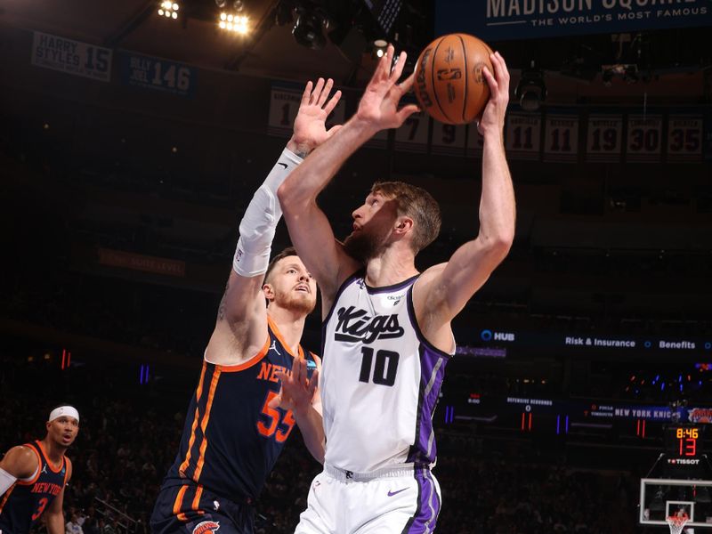 NEW YORK, NY - APRIL 4: Domantas Sabonis #10 of the Sacramento Kings drives to the basket during the game against the New York Knicks on April 4, 2024 at Madison Square Garden in New York City, New York.  NOTE TO USER: User expressly acknowledges and agrees that, by downloading and or using this photograph, User is consenting to the terms and conditions of the Getty Images License Agreement. Mandatory Copyright Notice: Copyright 2024 NBAE  (Photo by Nathaniel S. Butler/NBAE via Getty Images)