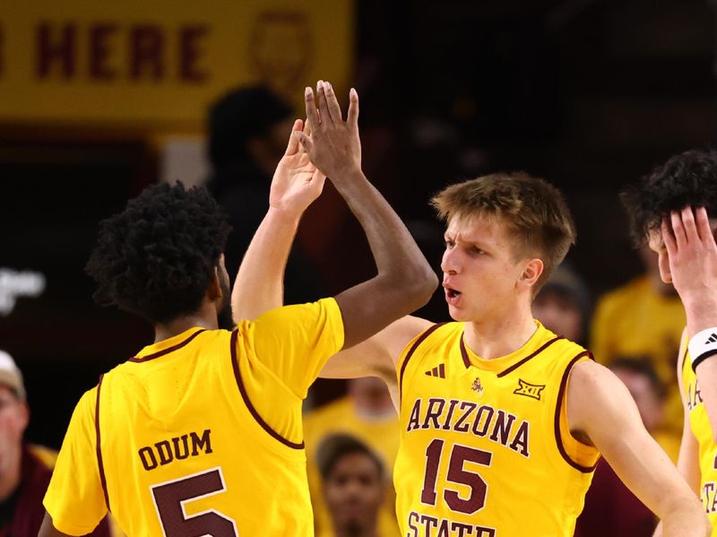 Cincinnati Bearcats' Effort Falls Short as Arizona State Sun Devils Shine Bright at Desert Finan...