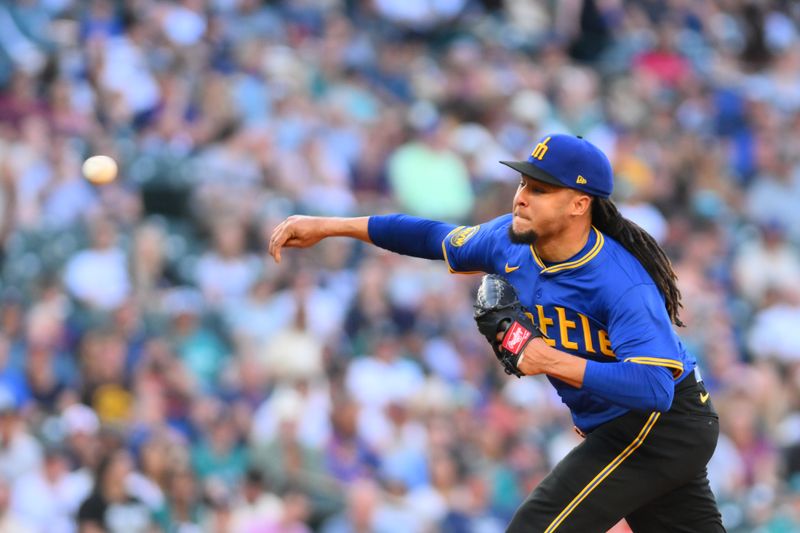 Jul 19, 2024; Seattle, Washington, USA; Seattle Mariners starting pitcher Luis Castillo (58) pitches to the Houston Astros during the first inning at T-Mobile Park. Mandatory Credit: Steven Bisig-USA TODAY Sports
