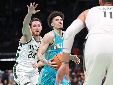 CHARLOTTE, NC - NOVEMBER 17: LaMelo Ball #1 of the Charlotte Hornets drives to the basket during the game against the Milwaukee Bucks during the In-Season Tournament on November 17, 2023 at Spectrum Center in Charlotte, North Carolina. NOTE TO USER: User expressly acknowledges and agrees that, by downloading and or using this photograph, User is consenting to the terms and conditions of the Getty Images License Agreement.  Mandatory Copyright Notice:  Copyright 2023 NBAE (Photo by Brock Williams-Smith/NBAE via Getty Images)