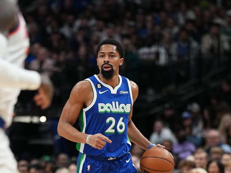 DALLAS, TX - DECEMBER 27: Spencer Dinwiddie #26 of the Dallas Mavericks dribbles the ball during the game against the New York Knicks on December 27, 2022 at the American Airlines Center in Dallas, Texas. NOTE TO USER: User expressly acknowledges and agrees that, by downloading and or using this photograph, User is consenting to the terms and conditions of the Getty Images License Agreement. Mandatory Copyright Notice: Copyright 2022 NBAE (Photo by Glenn James/NBAE via Getty Images)