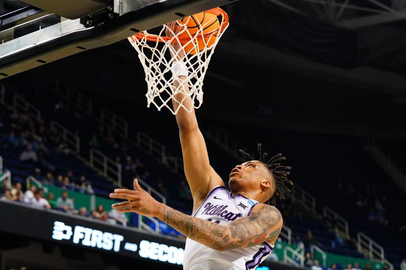 Can the Wildcats Tame the Cyclones at Bramlage Coliseum?